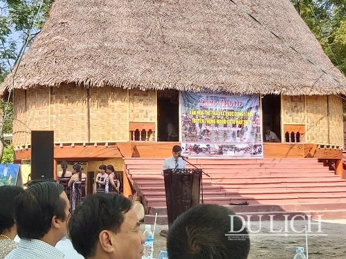 Phó Chủ tịch UBND huyện Hòa Vang Bùi Nam Dũng phát biểu tại liên hoan